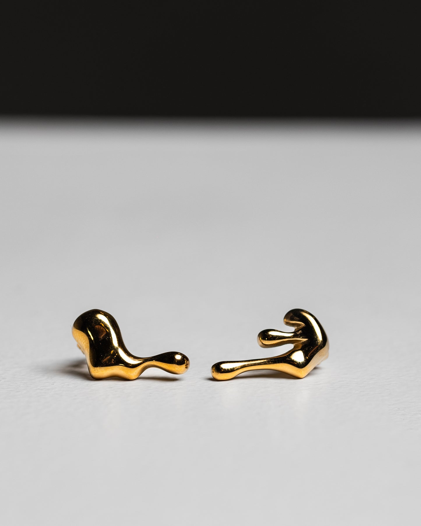 Lava Studs